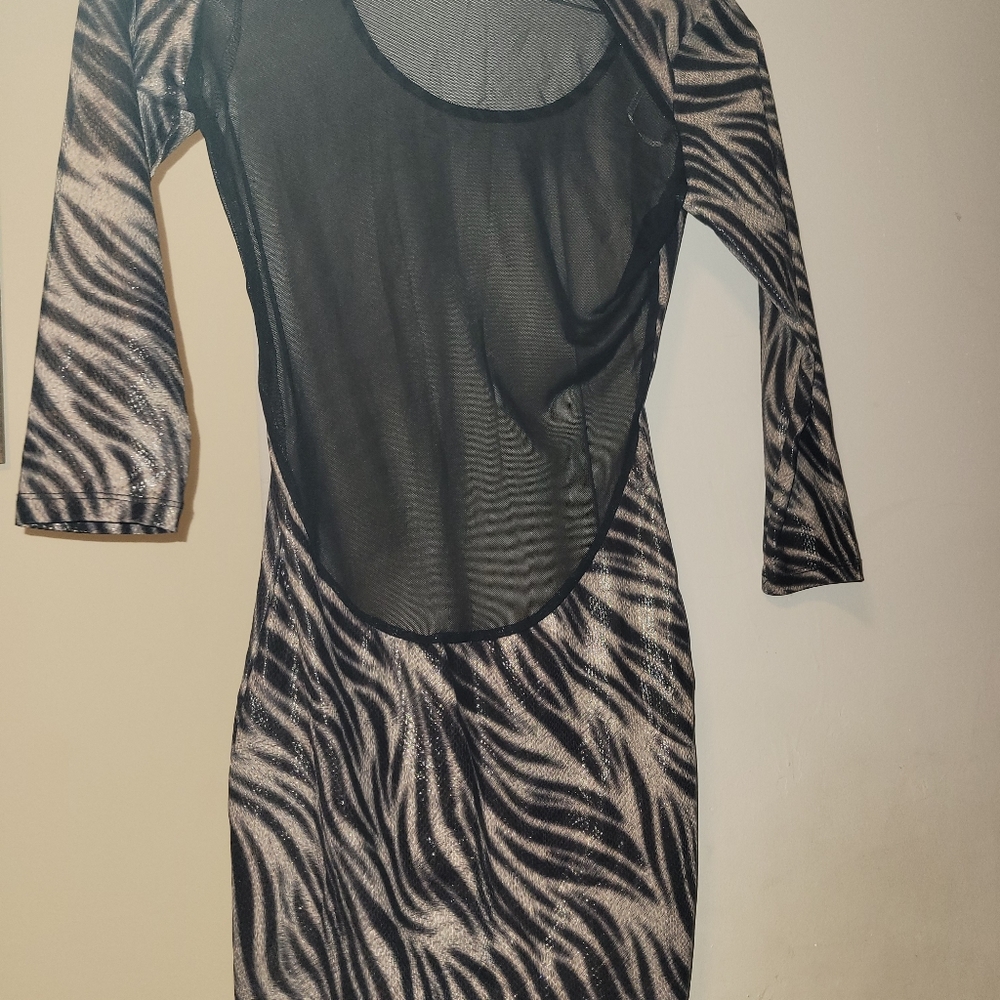Dress - Picture 2 of 2